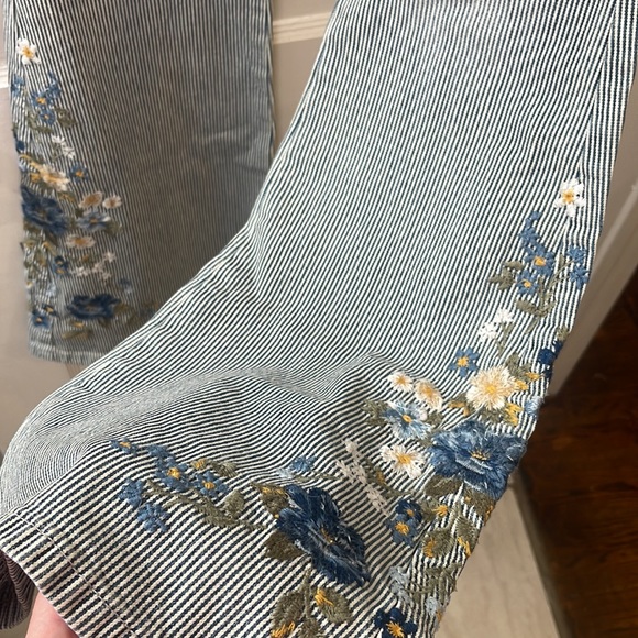 SOLD! New DRIFTWOOD Farrah Flare - Pinstripe Lagoon Waist 25 - Picture 5 of 8